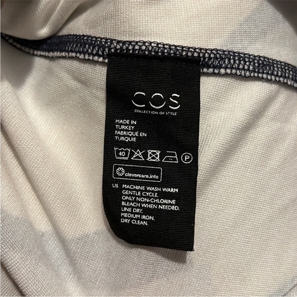 COS Geometric Print Long-sleeve Turtleneck Top Size XS - Picture 8 of 9